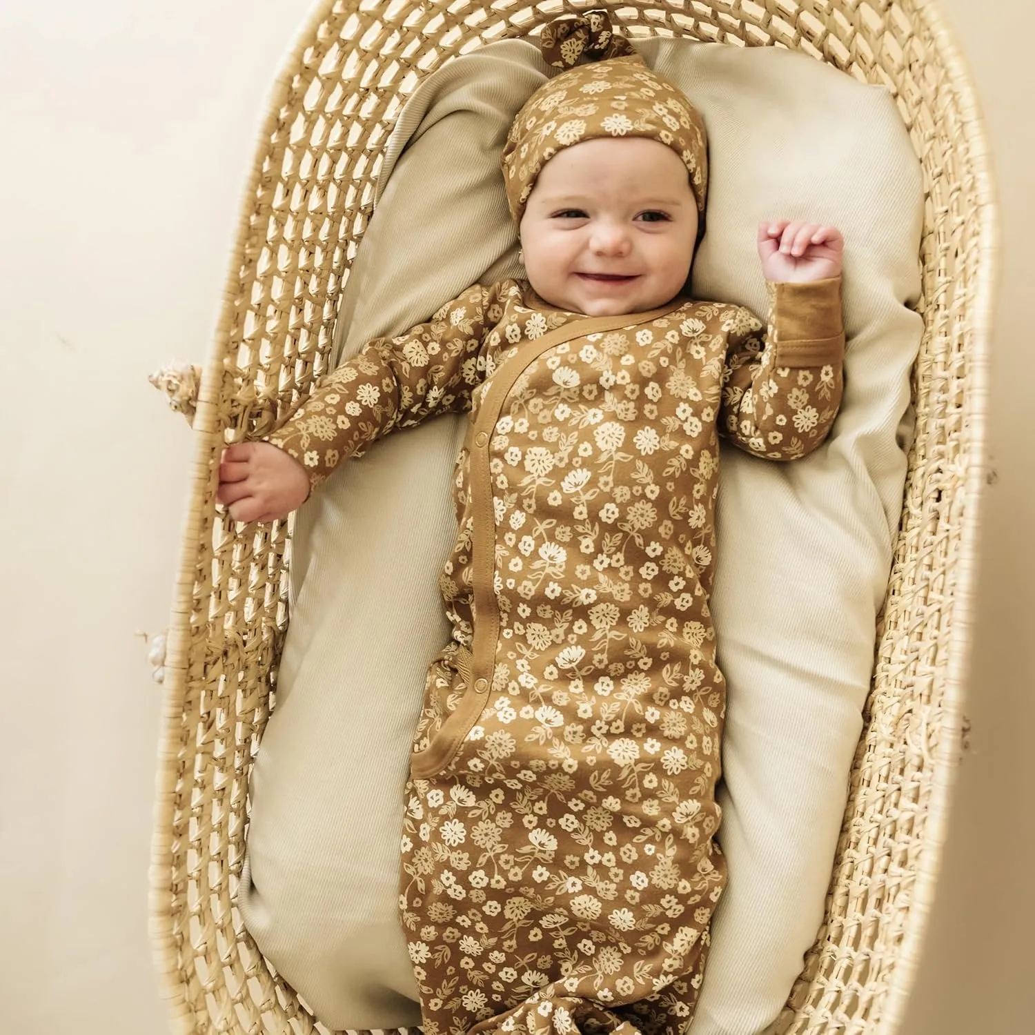 MakeMake Organics GOTS Certified Organic Cotton Kimono Knotted Blanket Tie Swaddle Hat Set Mittens Baby Boys Girls